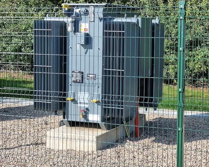Industrial substation installation with high voltage and low voltage electrical equipment